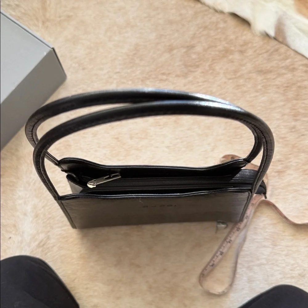 Gucci vintage Elegant Black Handbag I think Tom Ford Era but not sure